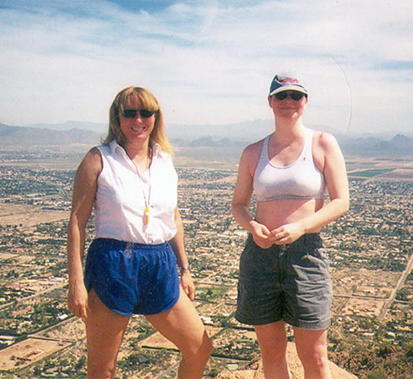Ginni and Cindy on Camelback closeup.jpg 76.0K